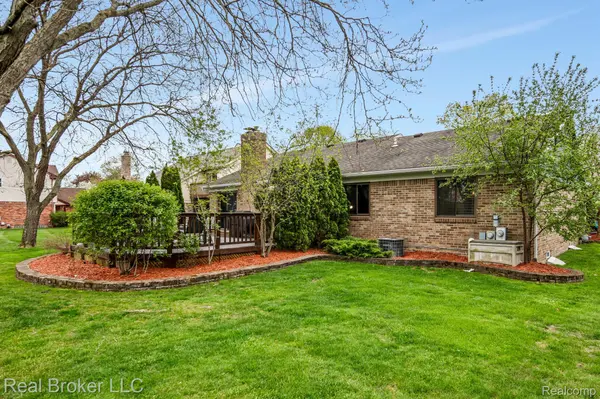 Livonia, MI 48154,16219 QUAKERTOWN LN