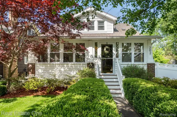 202 S CONNECTICUT AVE, Royal Oak, MI 48067