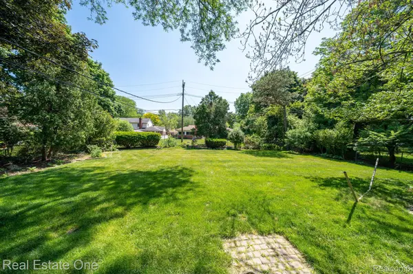 Lathrup Village, MI 48076,17401 SAN ROSA BLVD