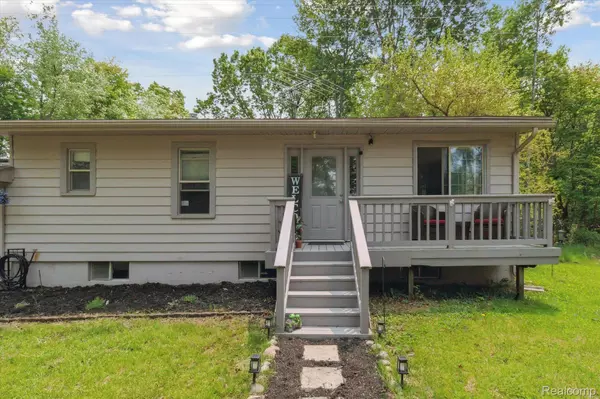 Highland, MI 48357,835 W WARDLOW RD