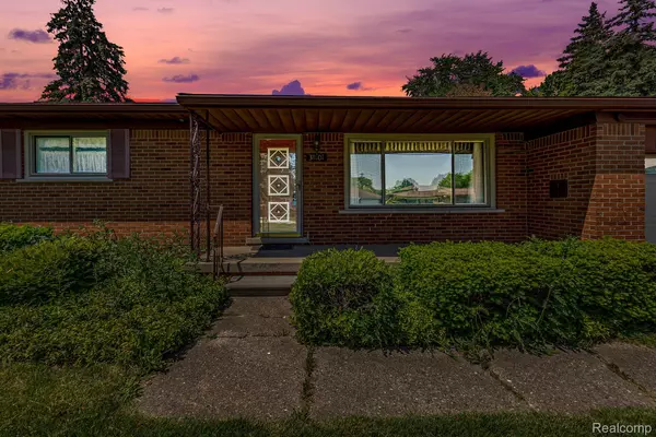 Sterling Heights, MI 48312,38101 Medville DR