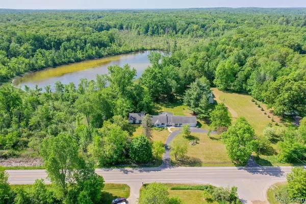 Columbiaville, MI 48421,273 Columbiaville RD