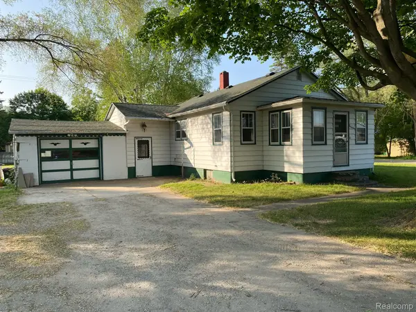 1172 E CARO RD, Almer Twp, MI 48723