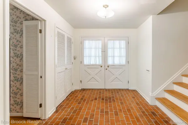 Bloomfield Hills, MI 48304,745 HAWTHORNE DR