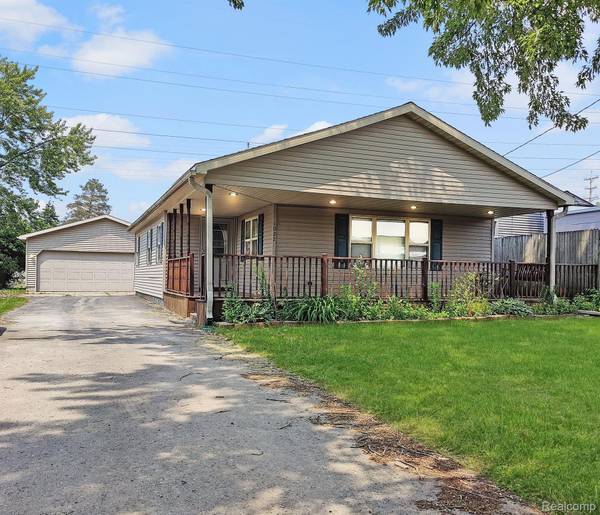 1022 W COSTELLO ST,  Mt. Morris,  MI 48458