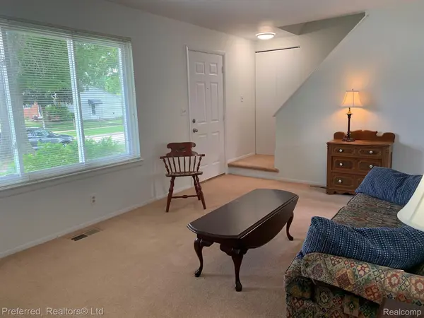 Romulus, MI 48174,13524 ASTON ST