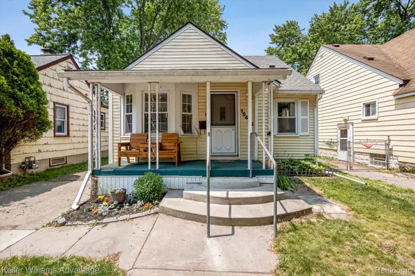 Redford, MI 48239,15435 WAKENDEN ST