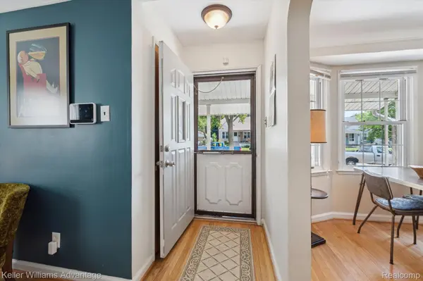 Redford, MI 48239,15435 WAKENDEN ST