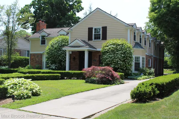 Bloomfield Hills, MI 48301,635 N Glengarry RD