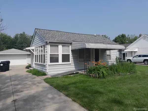 22852 MONTEREY DR, Woodhaven, MI 48183