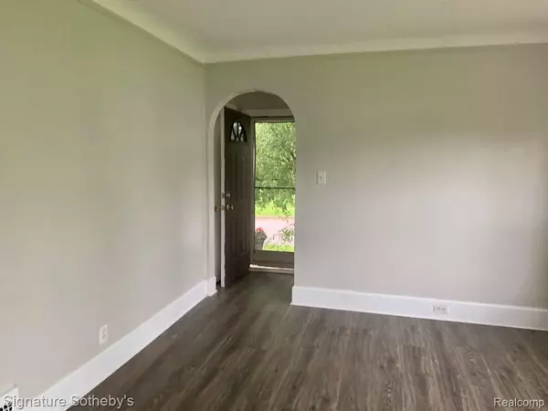 Pontiac, MI 48340,823 INGLEWOOD AVE