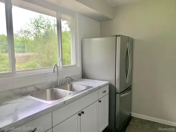 Pontiac, MI 48340,823 INGLEWOOD AVE