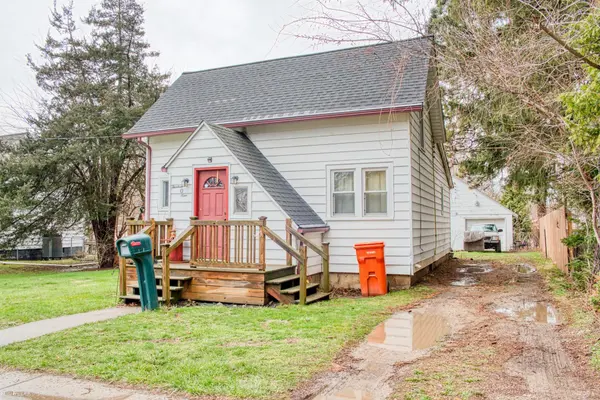 1309 N Hickory, Owosso, MI 48867