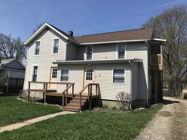 209 E Spruce ST, Marshall, MI 49068