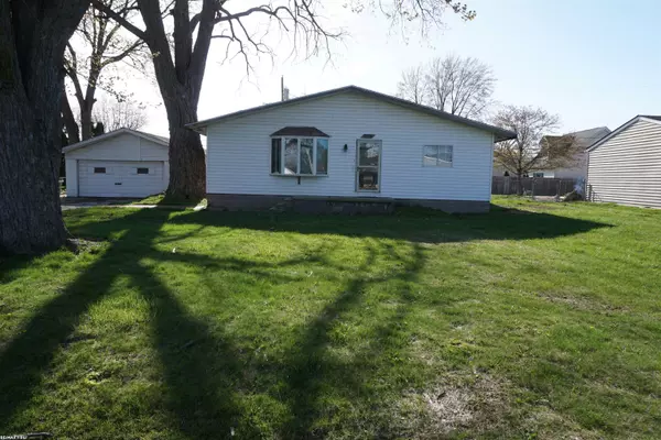 39515 Willmarth St, Harrison Twp, MI 48045