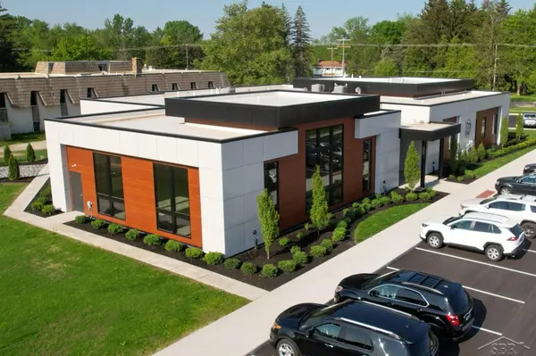 1800 Midland RD, Saginaw, MI 48638