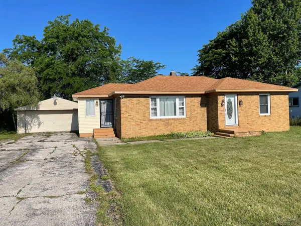 135 S Outer, Saginaw, MI 48601