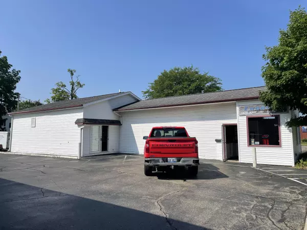 Sturgis, MI 49091,303 E Chicago RD