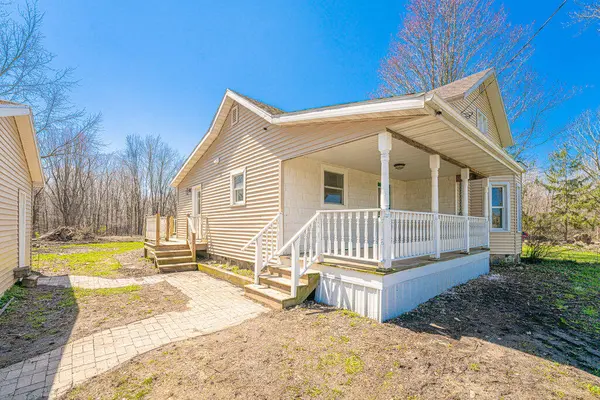 Buchanan, MI 49107,2118 Madron Lake RD