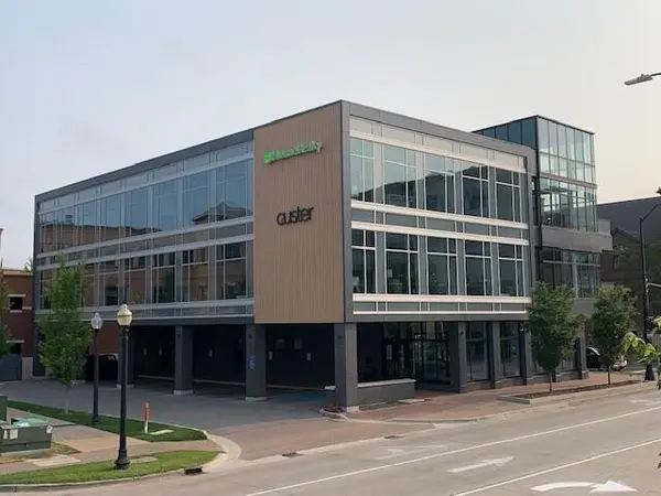 Holland, MI 49423,171 College AVE