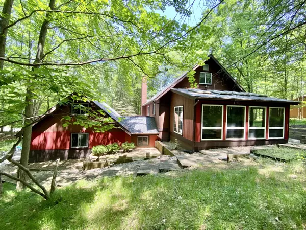 Canadian Lakes, MI 49346,12221 Trail Creek DR