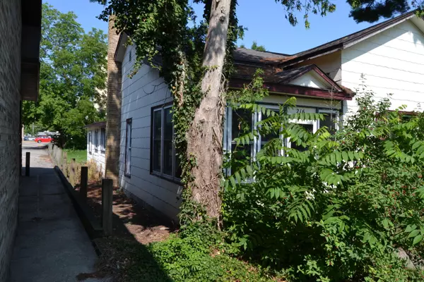 Big Rapids, MI 49307,216 S Warren AVE