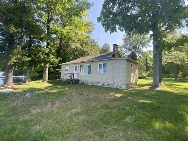 Bellaire, MI 49615,5536 Paradise