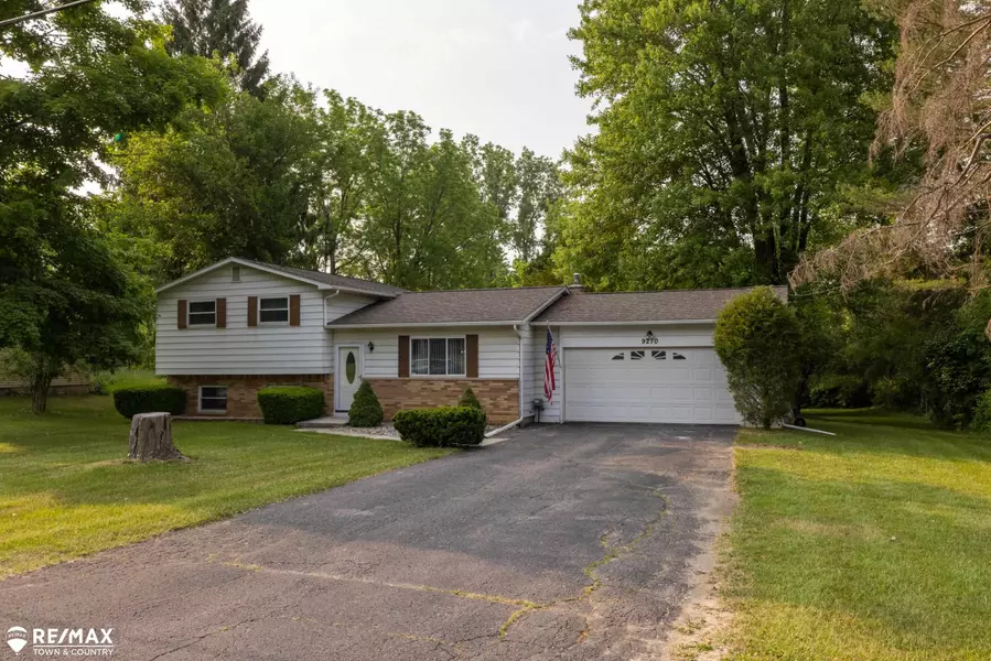 9210 W Carpenter, Flushing, MI 48433