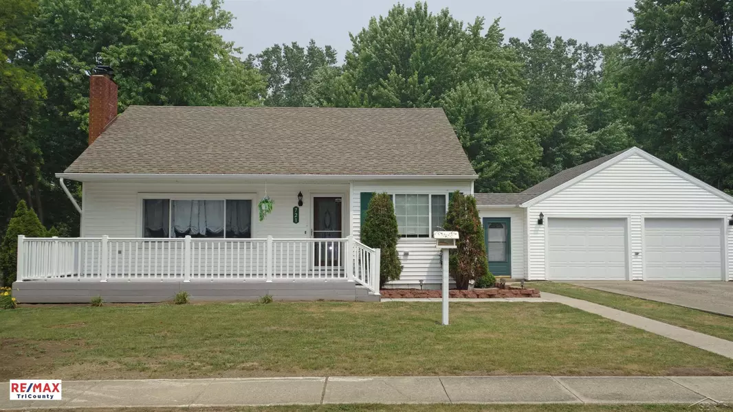 721 E Broad, Chesaning, MI 48616