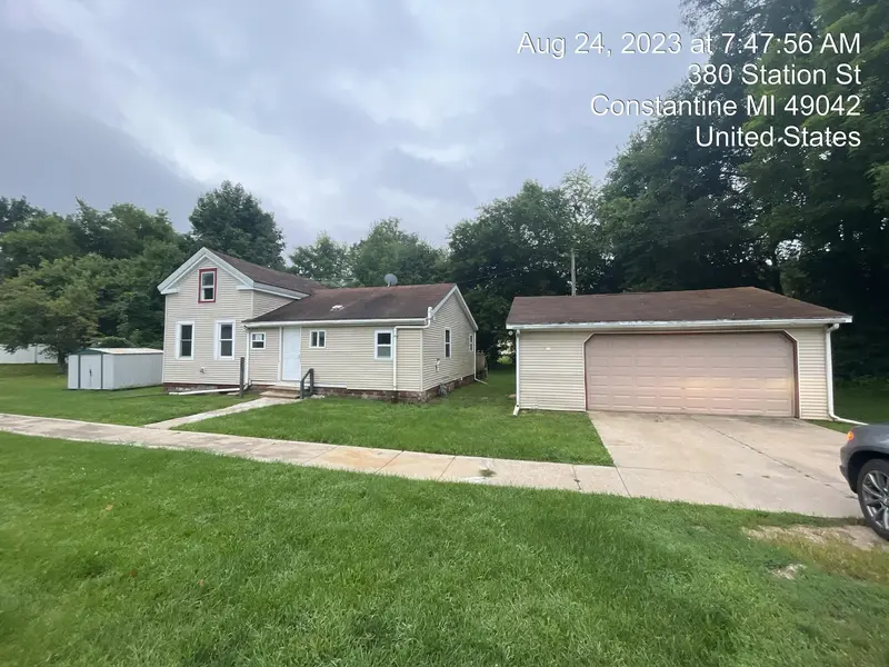 380 Station ST, Constantine, MI 49042