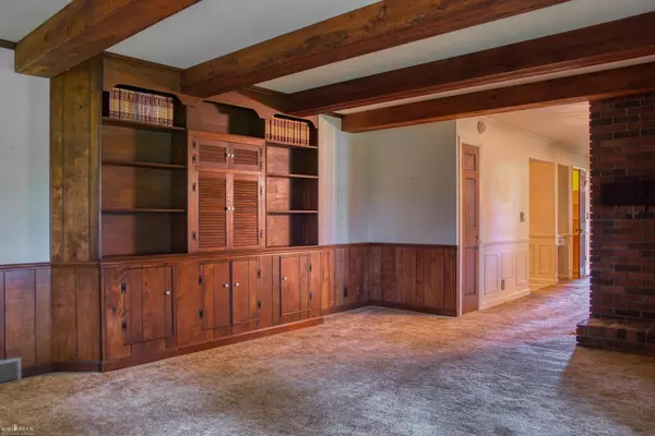 Owosso, MI 48867,571 Day