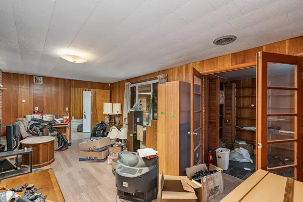 Alma, MI 48801,4420 Riverview