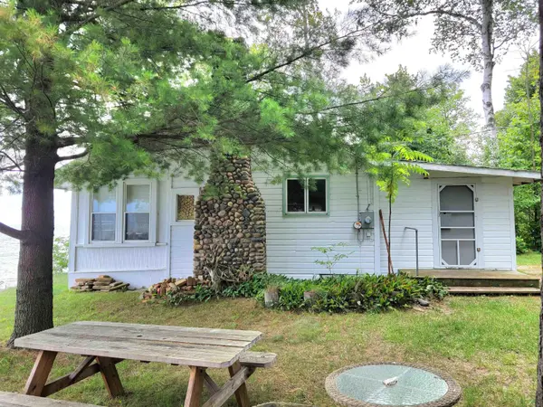 1525 Lakeside, Harbor Beach, MI 48441