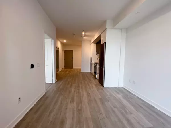 Vaughan, ON L4J 0L8,50 Upper Mall WAY #2003