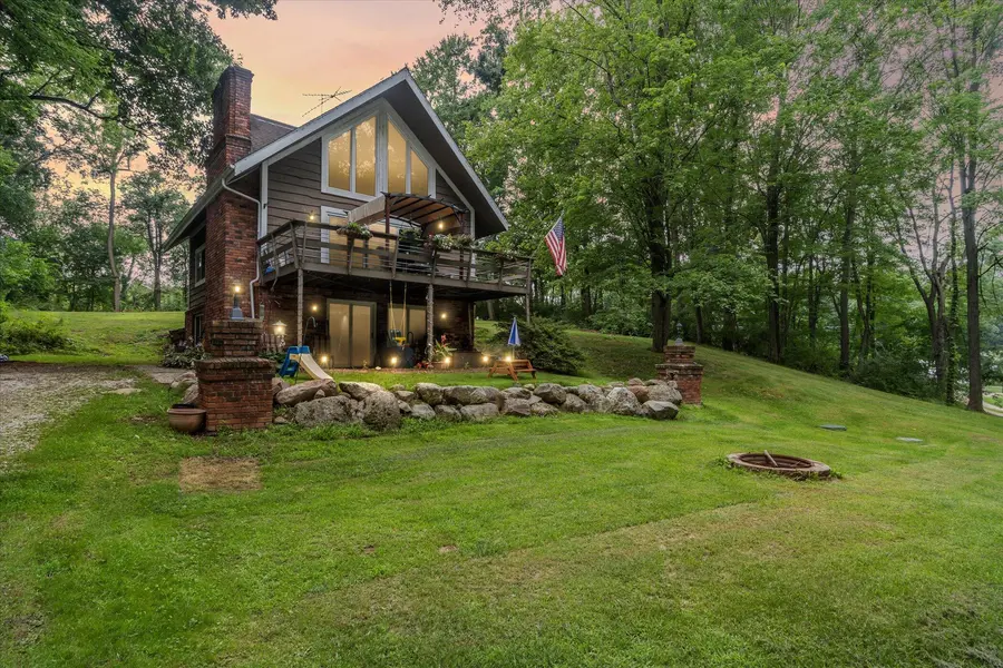 6824 Folks RD, Horton, MI 49246