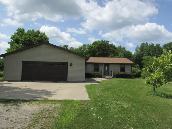 Chesaning, MI 48616,309 N First