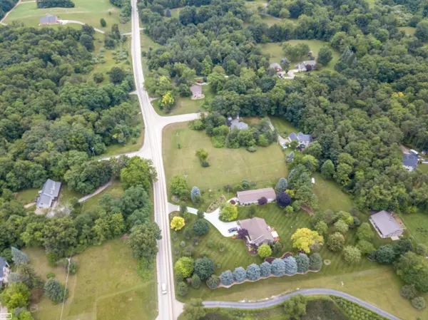 Hartland Twp, MI 48353,4971 N Tipsico Lake