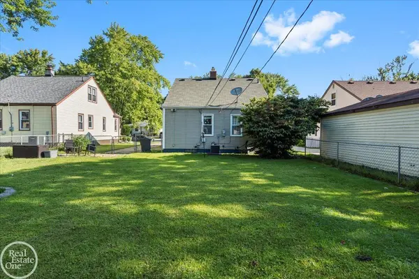 Mount Clemens, MI 48043,43 Canfield