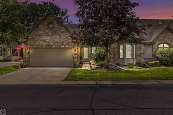 Shelby Twp, MI 48315,54501 Cambridge