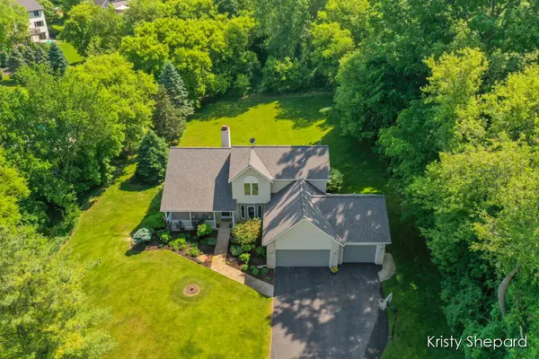 Ada, MI 49301,4612 Sunflower Ridge DR NE