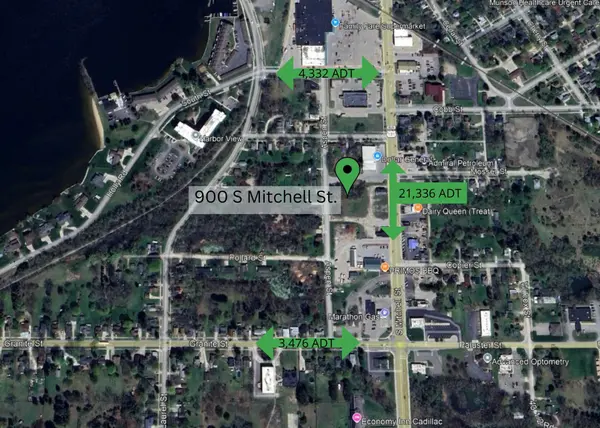 900 S Mitchell ST, Cadillac, MI 49601