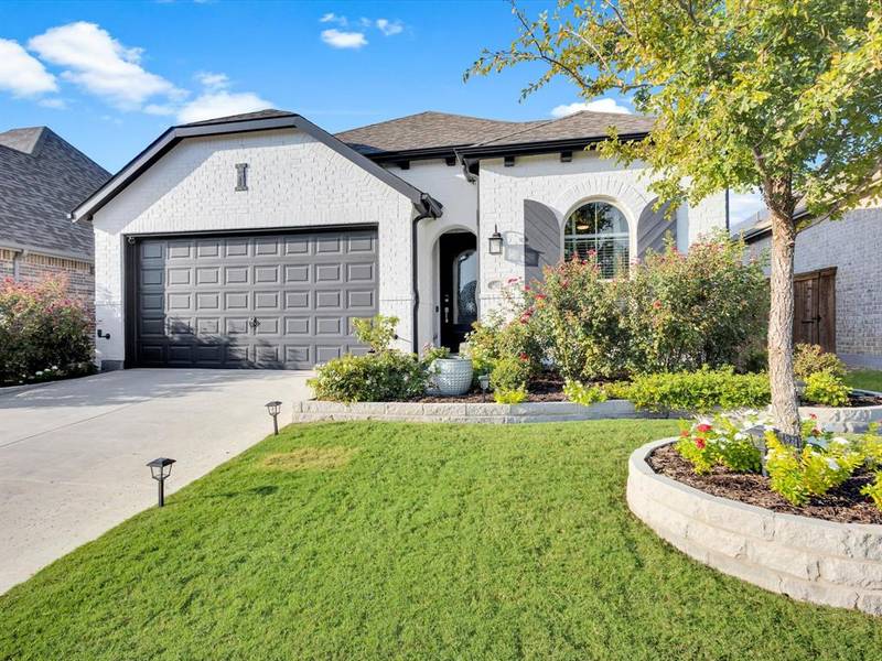 1913 Jumper Fields Drive, Aubrey, TX 76227