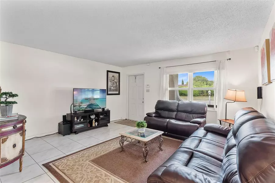 1010 NW 49th Ct, Deerfield Beach, FL 33064