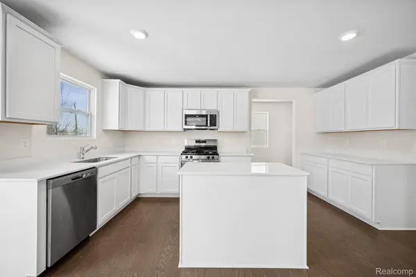 Grand Blanc, MI 48439,4233 Cedar Lane