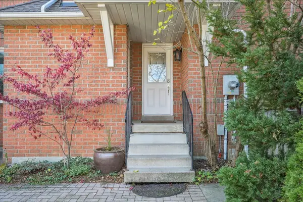 Hamilton, ON L8B 0N2,123 LAURENDALE AVE