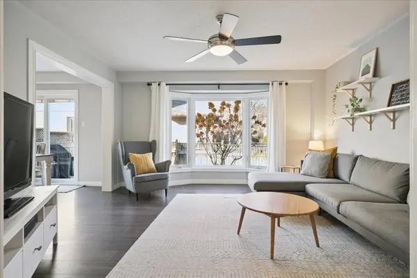 Hamilton, ON L8B 0N2,123 LAURENDALE AVE