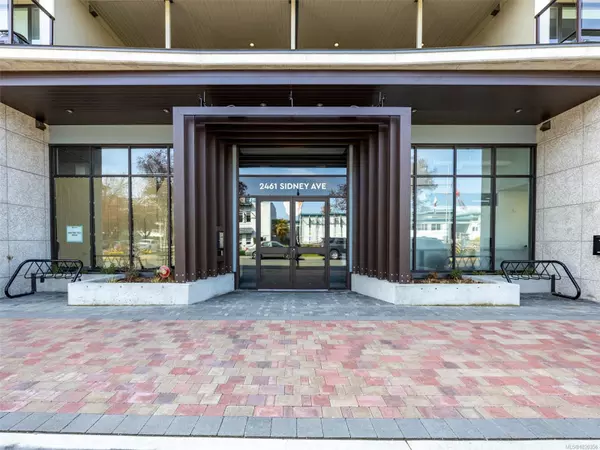 Sidney, BC V8L 1Y8,2461 Sidney Ave #203