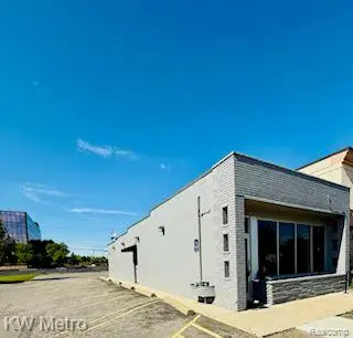 Southfield, MI 48033,24070 W 10 MILE RD