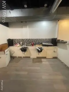 Southfield, MI 48033,24070 W 10 MILE RD