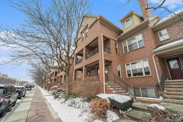 Royal Oak, MI 48067,1441 S Main ST